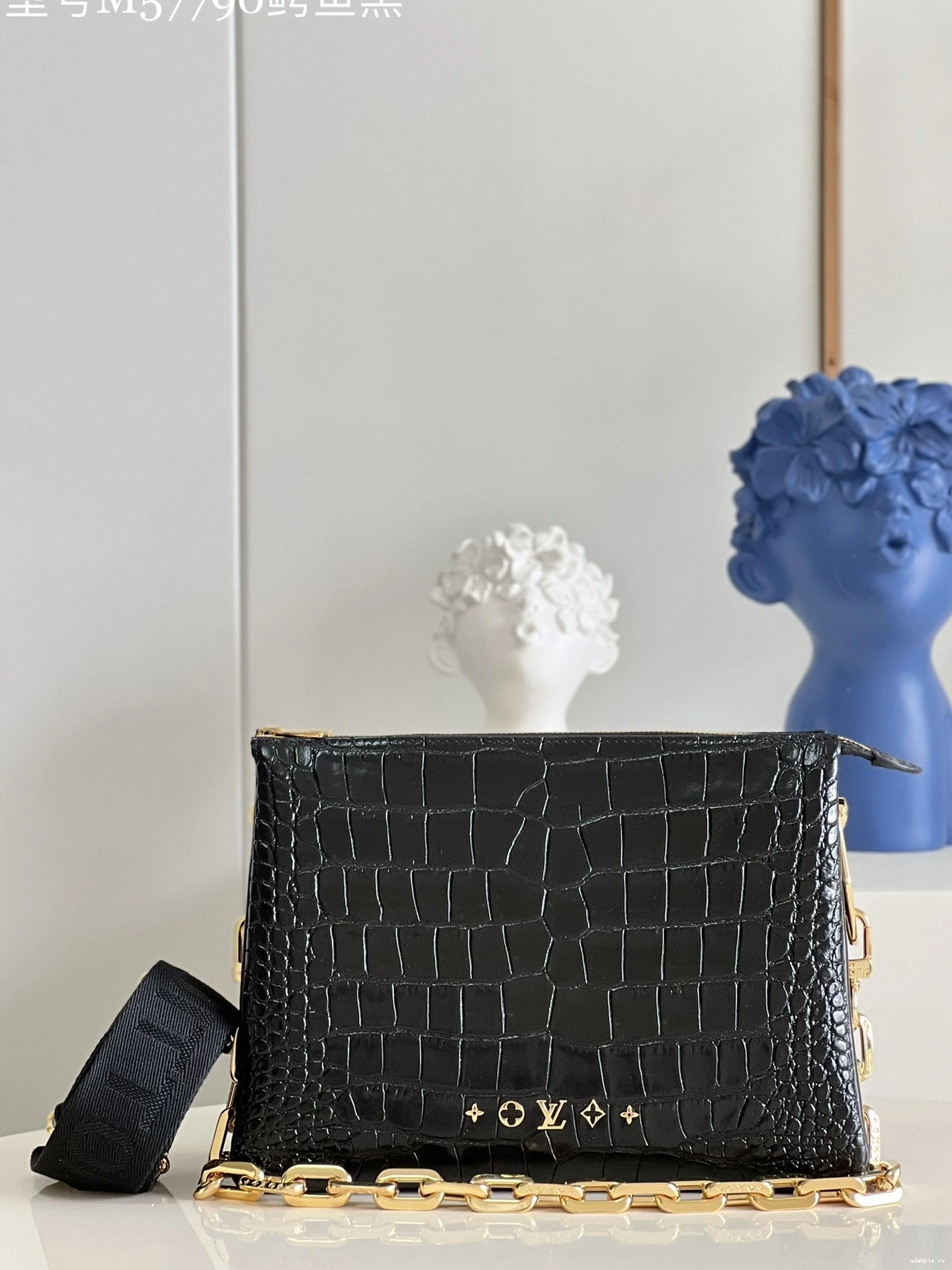 WIS LOUIS PM-26*20*12cm VUITTON COUSSIN 0123